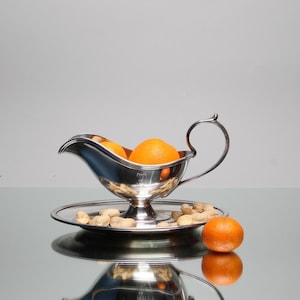 Antique silver gravy boat by KRUPP BERNDORF, silver-plated gravy boat from the Art Nouveau period, Austria 1900s