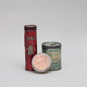 Antique tin cans from the 1920s, vintage storage tins with patina from Austria, set of three tin cans in vintage look