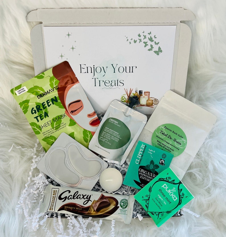 Pamper Gift Box For Her Birthday Relax Pamper Hamper Self Care Package Hug in a Box Pick Me Up Thinking of You Personalised Letterbox Gift GREEN