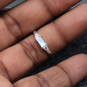 Natural Moonstone Ring, 925 Sterling Silver Ring, Handmade Ring, Wedding Ring, White Rainbow Ring, Minimalist Gift For Her