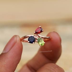 Handmade Sterling Silver Garnet Peridot Sapphire Ring: Modern Gemstone Jewelry