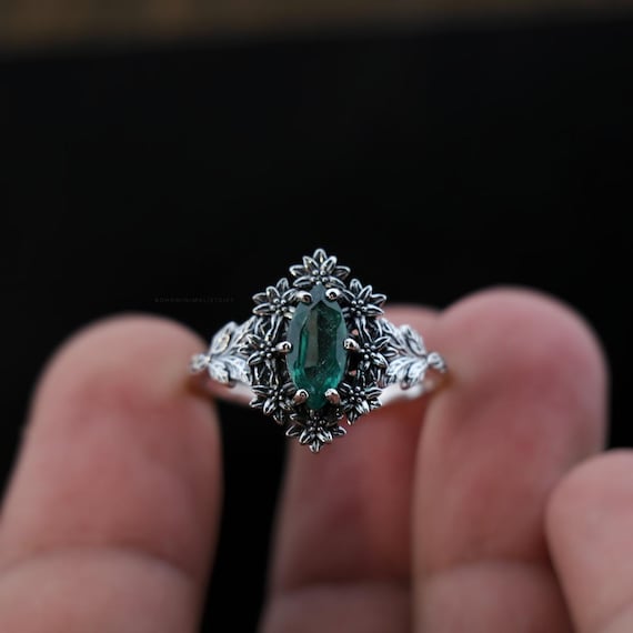 Green Emerald Ring: 925 Sterling Silver Flower Leaves Band, Nature