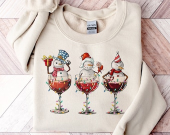 Sudadera navideña con muñecos de nieve y vino: Camisa Holiday Spirits