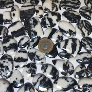 60% DE DESCONTO Cabochão Turquesa Buffalo em Formato Misto Cabochão Turquesa Buffalo com Pedras Preciosas, Lote Turquesa Buffalo Lote Turquesa Buffalo