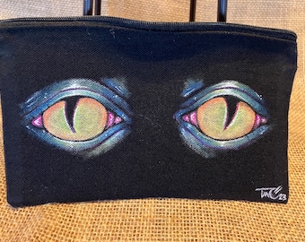 Glow in blacklight reptilian eyes