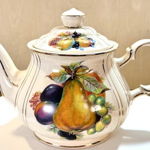 Vintage Sadler Teapot with Fruit Design