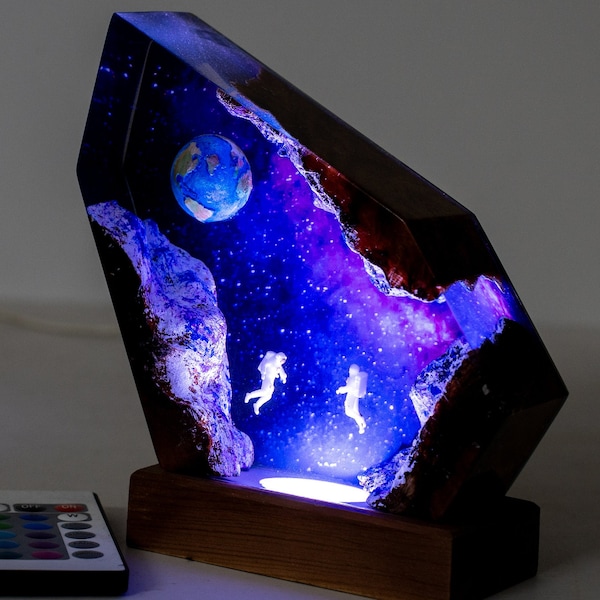 Astronaut Galaxy Epoxy Resin Lamp - Space Night Lights, Astronaut & Earth Night Light | Universe-Inspired LED Lamp, gift for him