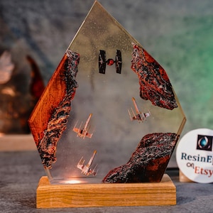 X-Wing vs TIE Fighter Resin Lamp – Star Wars Space Battle Diorama Light, Handmade Space Battle Scene for Sci-Fi Fans