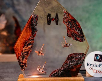 X-Wing vs TIE Fighter Resin Lamp – Star Wars Space Battle Diorama Light, Handmade Space Battle Scene for Sci-Fi Fans