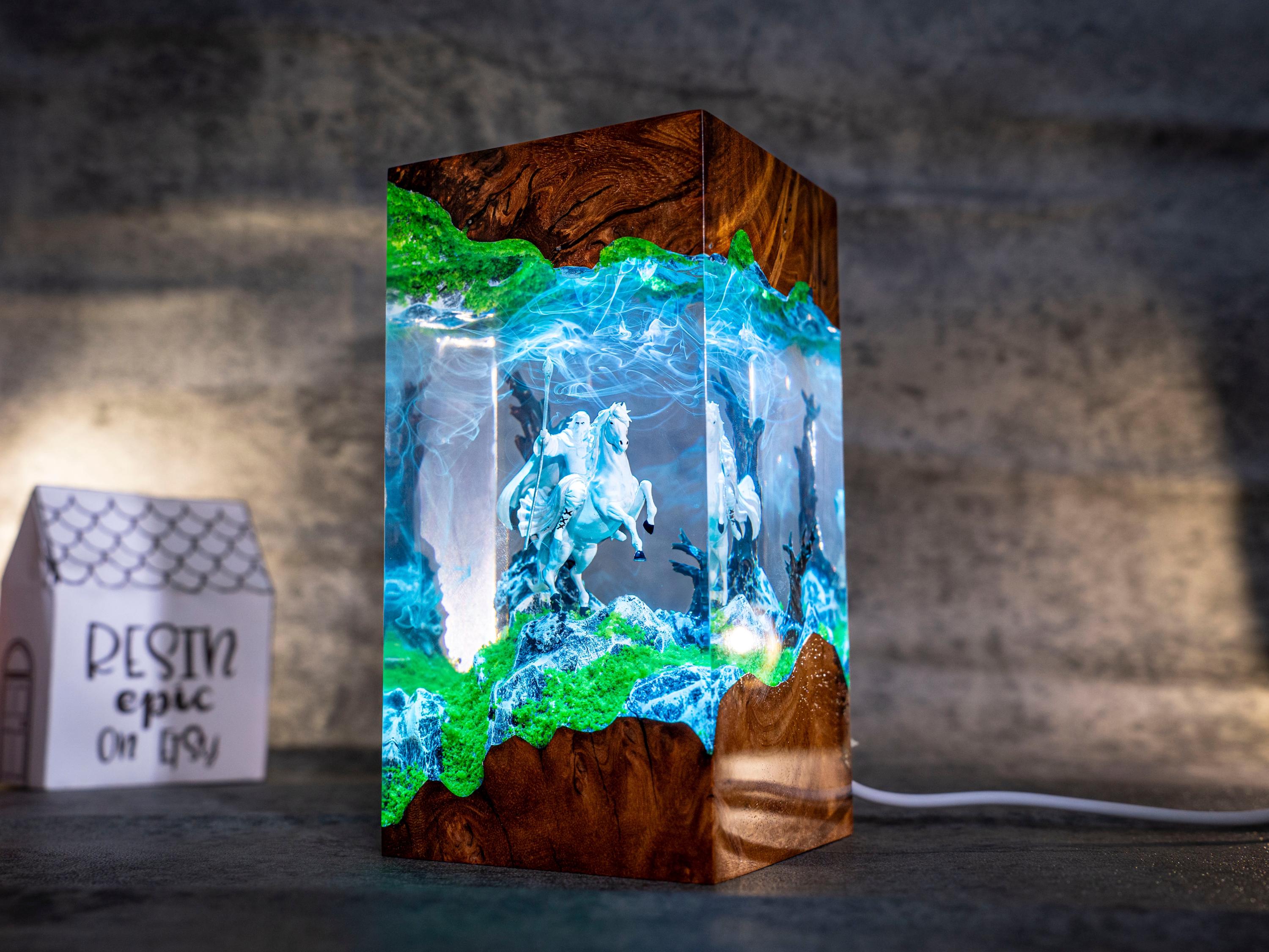 Handmade White Wizard Resin Lamp – lord of the rings resin lamp, gift for him