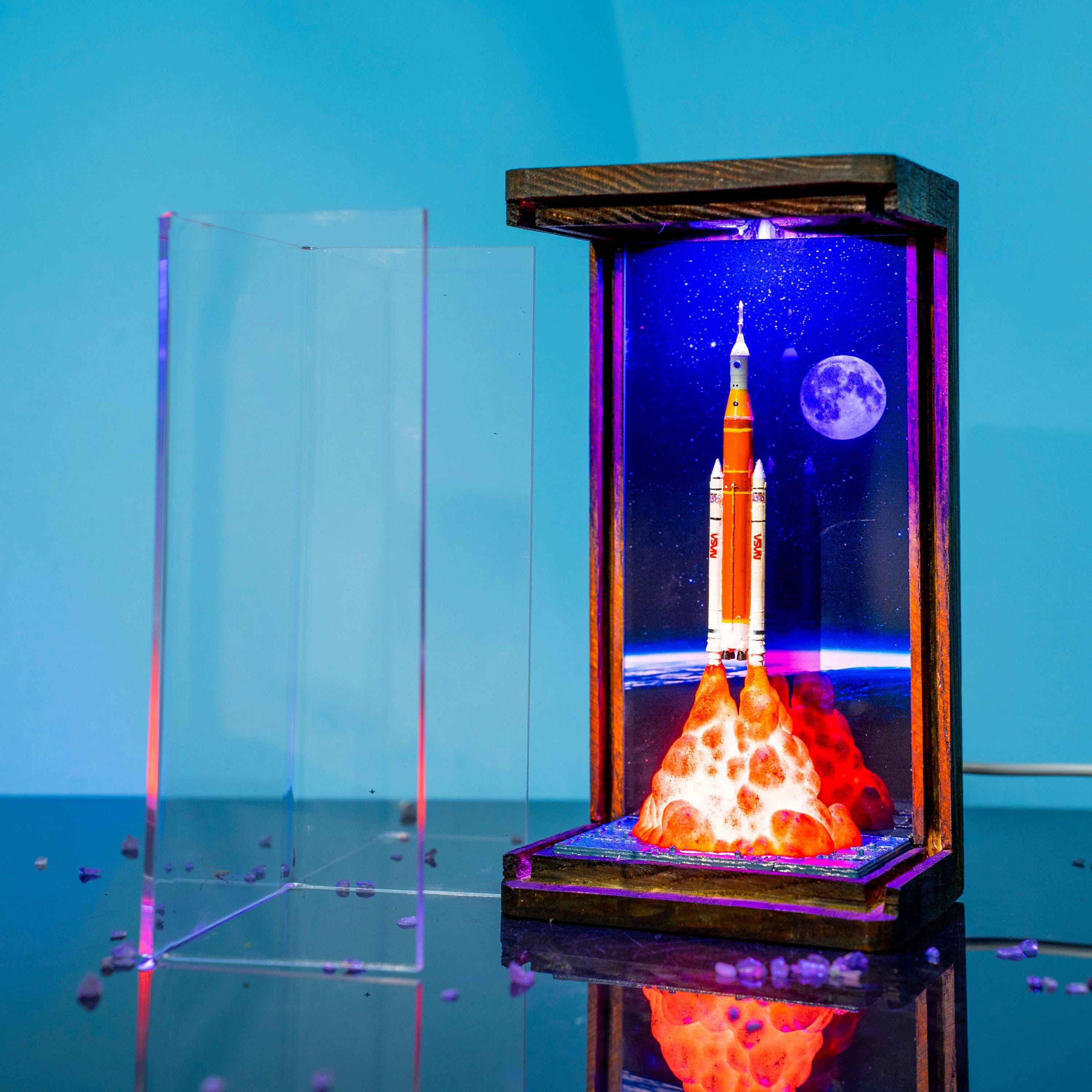 Artemis II Astronaut Moon resin lamp, NASA Space Launch Light,  SpaceX Starship Rocket Launch Lamp, Artemis II Space Launch System Rocket
