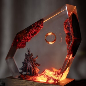 Ring Of The da.rk lo.rd Resin Desk Lamp Sau.ron resin night light, Volcano Lava Decor for Living Space, Unique Gift for men, birthday gifts image 4