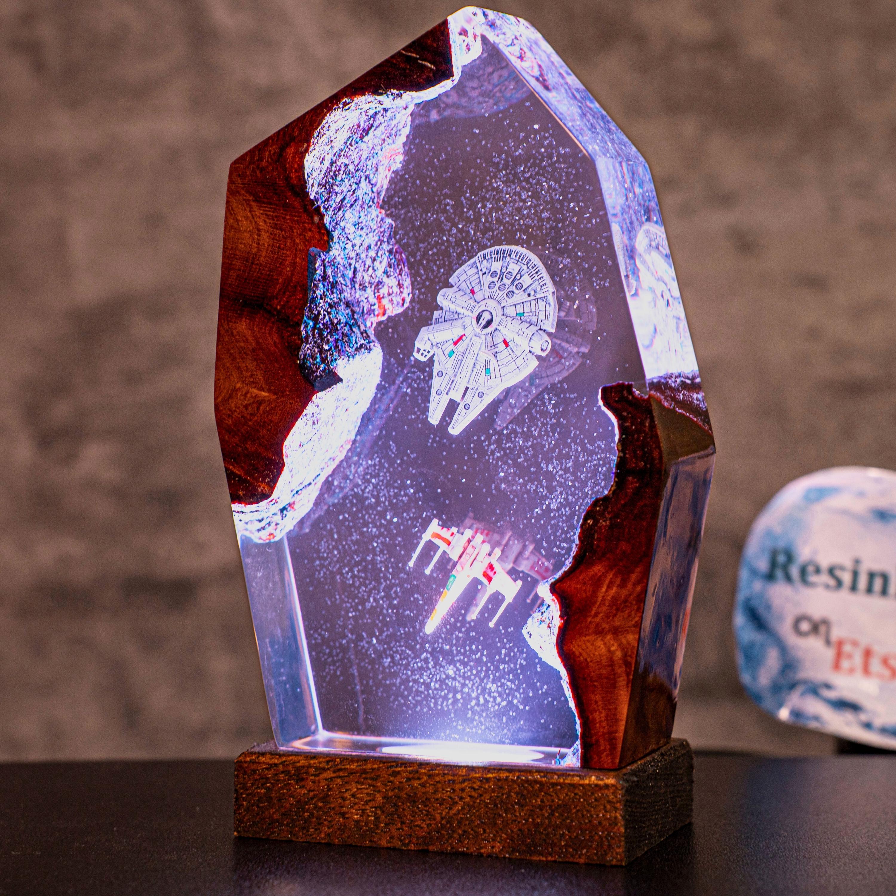 Space ship statue resin night light, Star Wars X-Wing Diorama Light, X-wing Starfighter, Millennium Falcon lamp