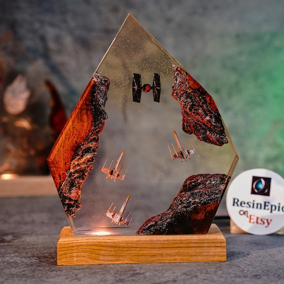 X-wing Vs TIE Fighter Resin Lamp – Star Wars Space Battle Diorama