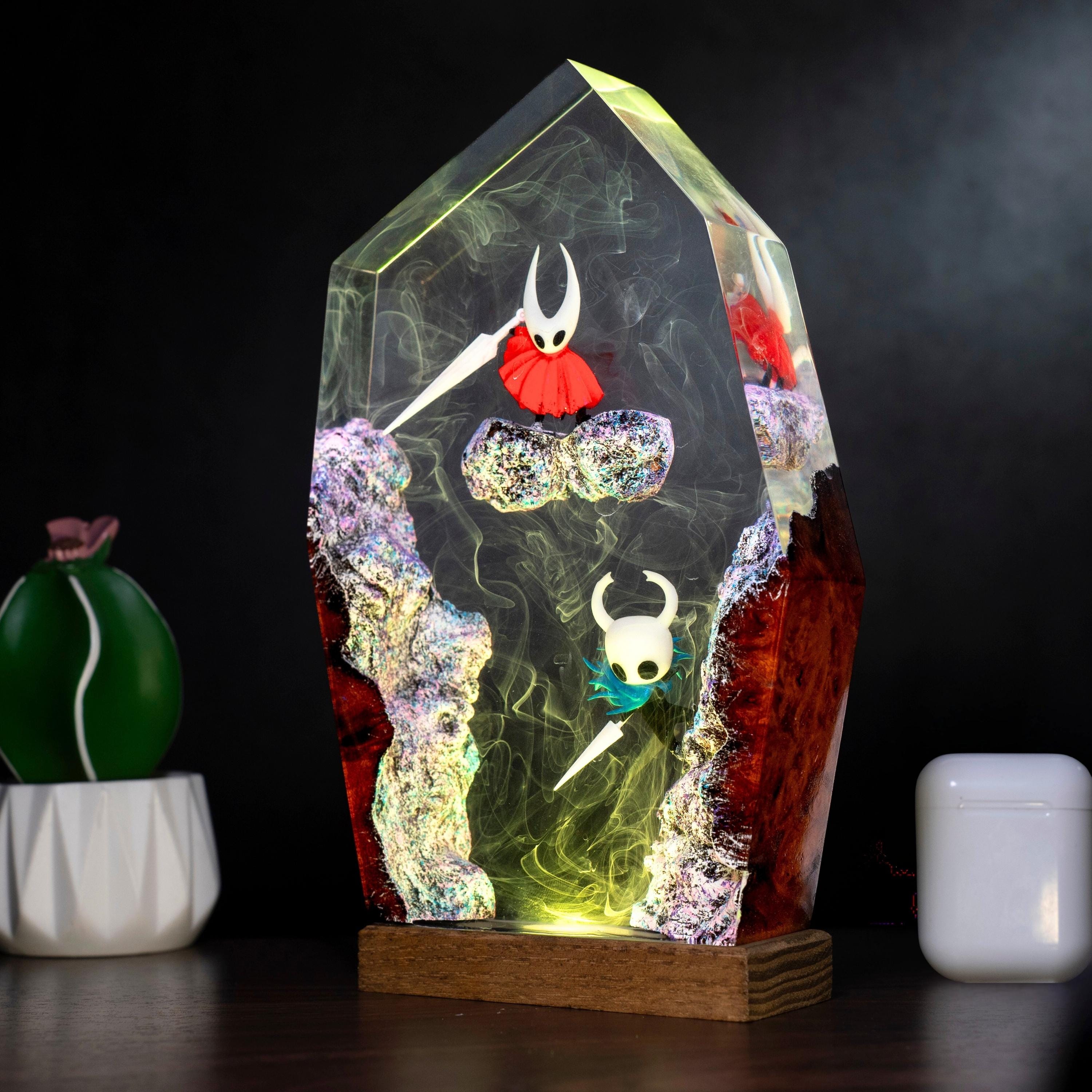 Knight and Hornet Hollow Knight Epoxy Lamp, Silksong Game Collectible, Custom Night Light, mother's day gifts