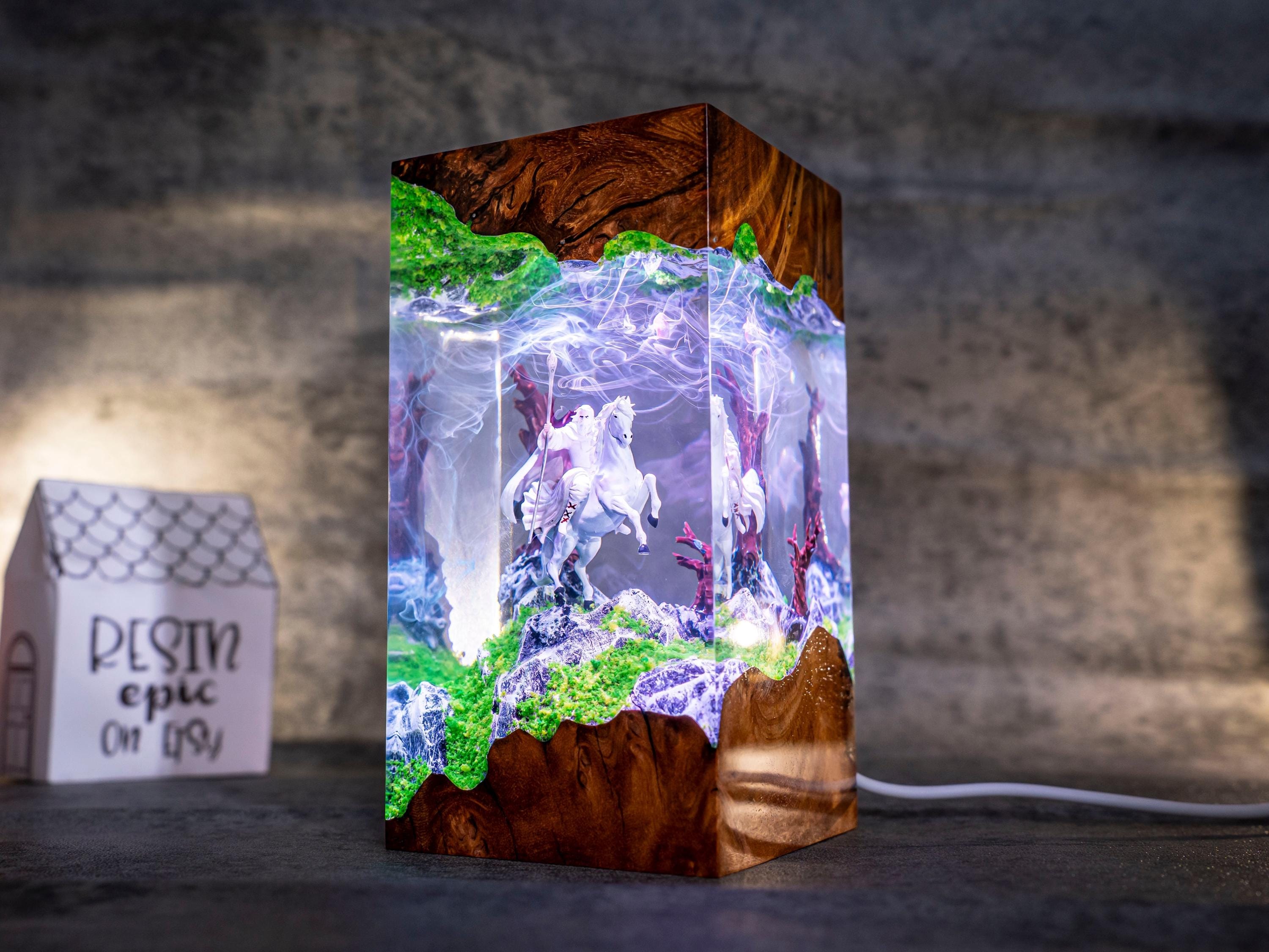 Handmade White Wizard Resin Lamp – lord of the rings resin lamp, gift for him