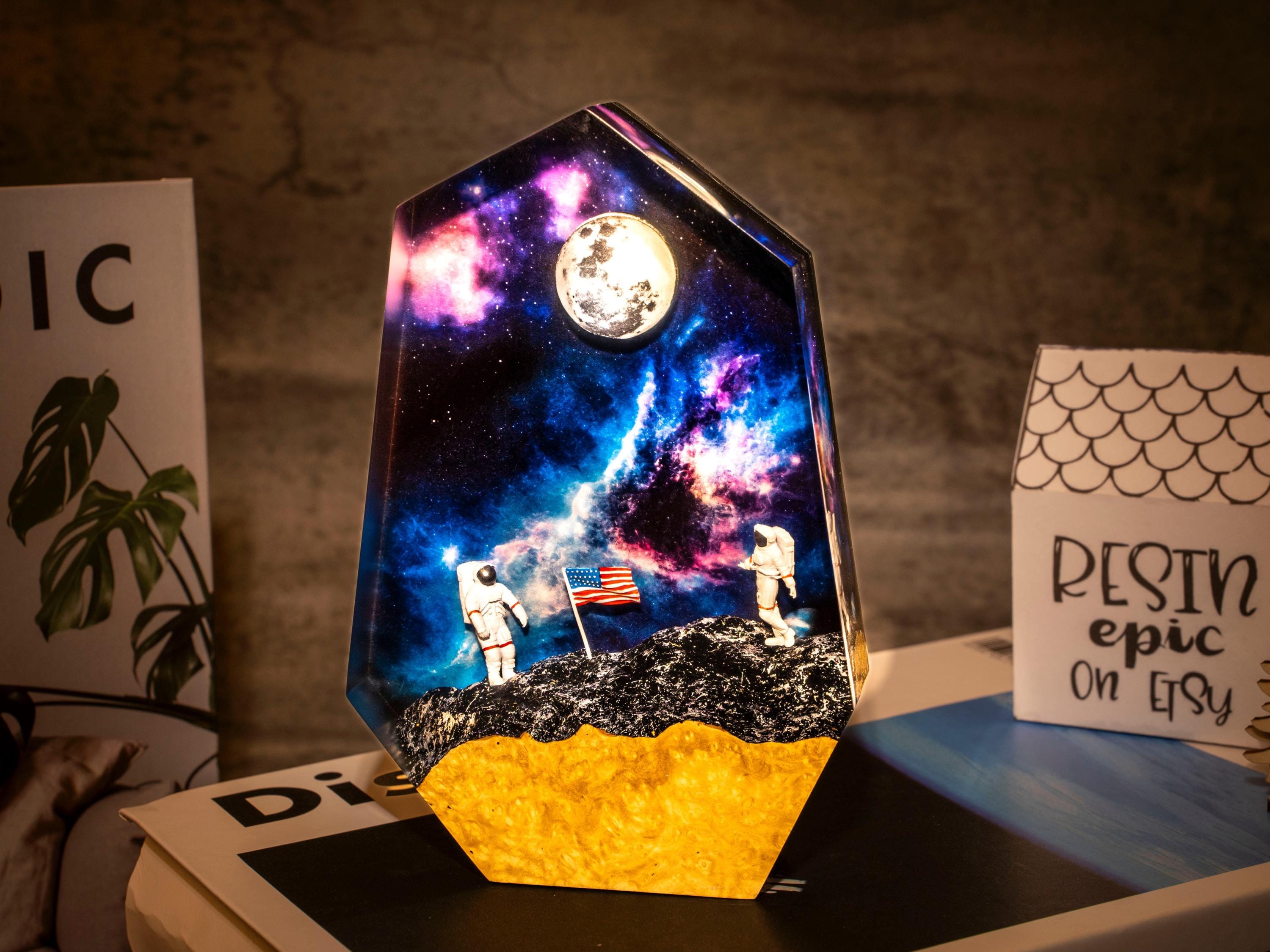 Astronaut Galaxy Epoxy Resin night light, Handmade Room decor Epoxy Lamp, Resin Night light gift, Space Decor, valentine gift