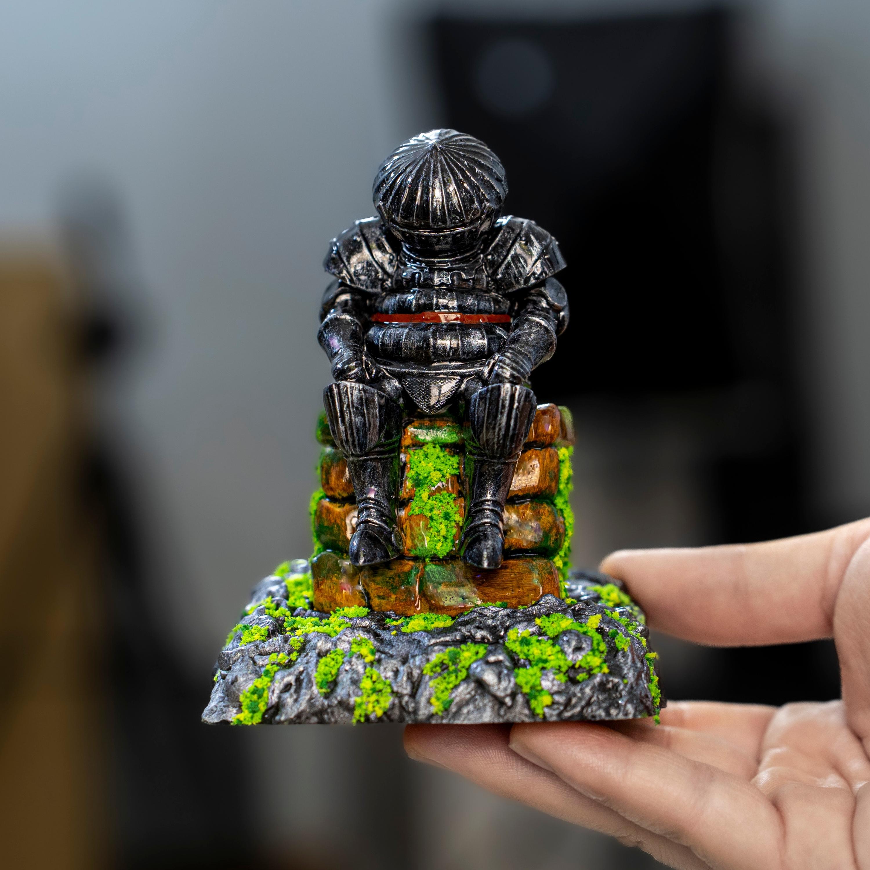 Dark Souls figure, Onion knight Statue, Siegmeyer of Catarina figure