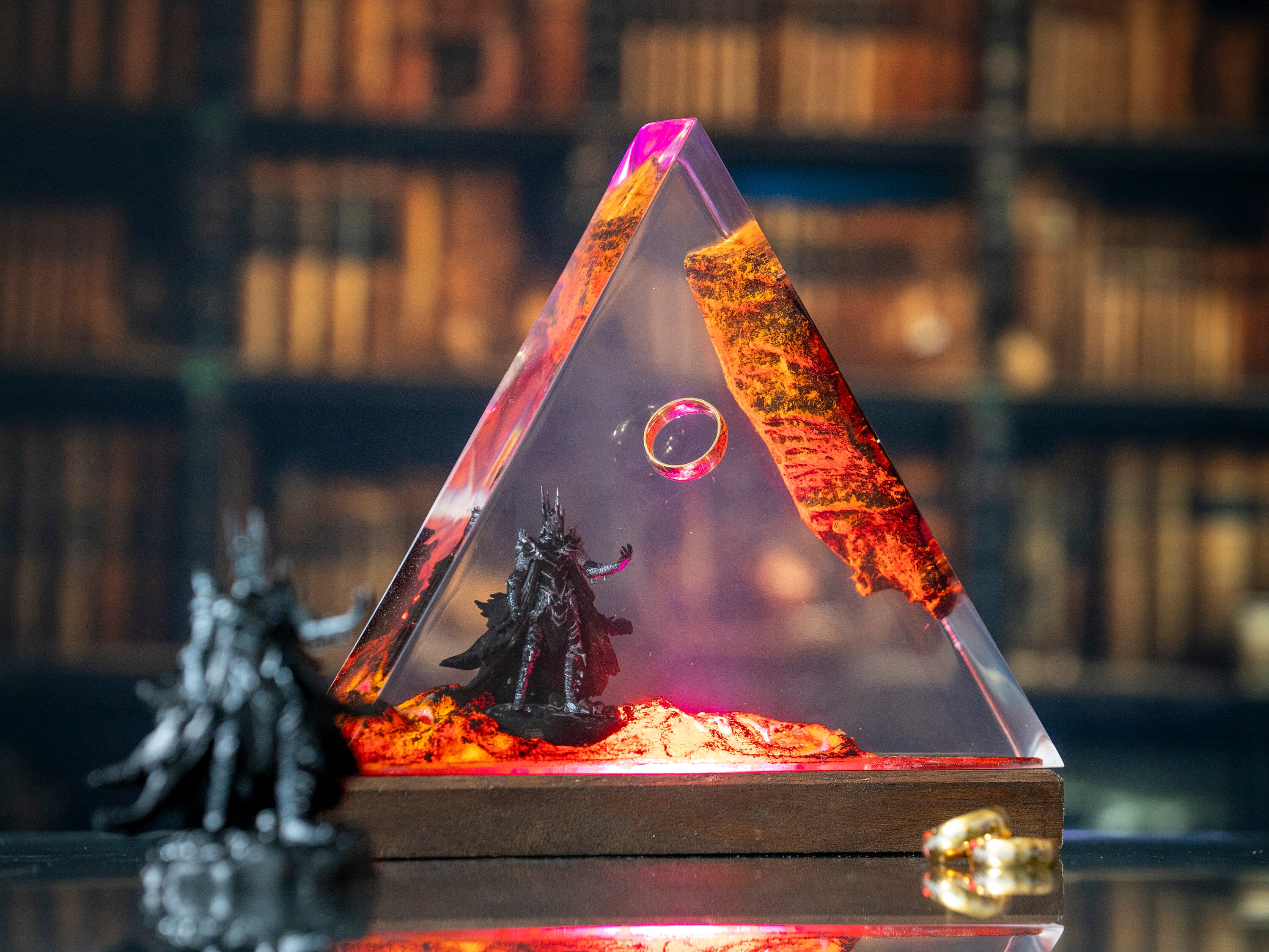 Ring of Flame Resin night light– Volcanic Diorama Light, Dark Fantasy Desk Decor, Gift for Him, valentine's gifts