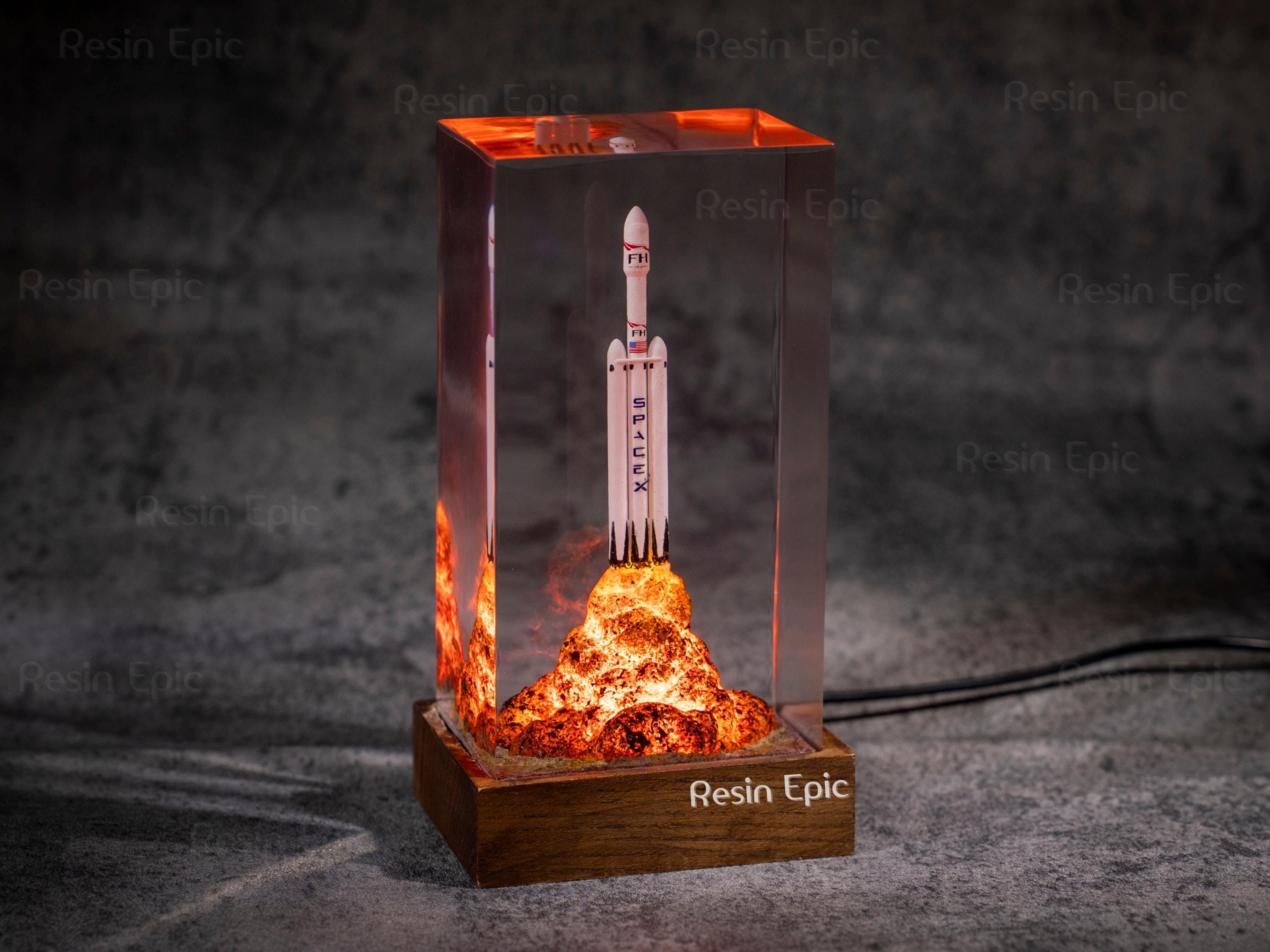 SpaceX Falcon Heavy resin night lights, Starship diorama lamp, Falcon Heavy resin lamp - Handmade Decor, desk lamp, art decor lamp