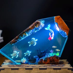 Turtle and Mermaid Resin night lights | Unique gift for daughter, Clownfish resin lamp - A picture of The Ocean in miniature, gift for mom