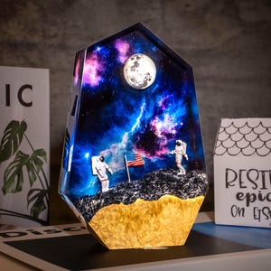 Astronaut Galaxy Epoxy Resin night light, Handmade Room decor Epoxy Lamp, Resin Night light gift, Space Decor, valentine gift