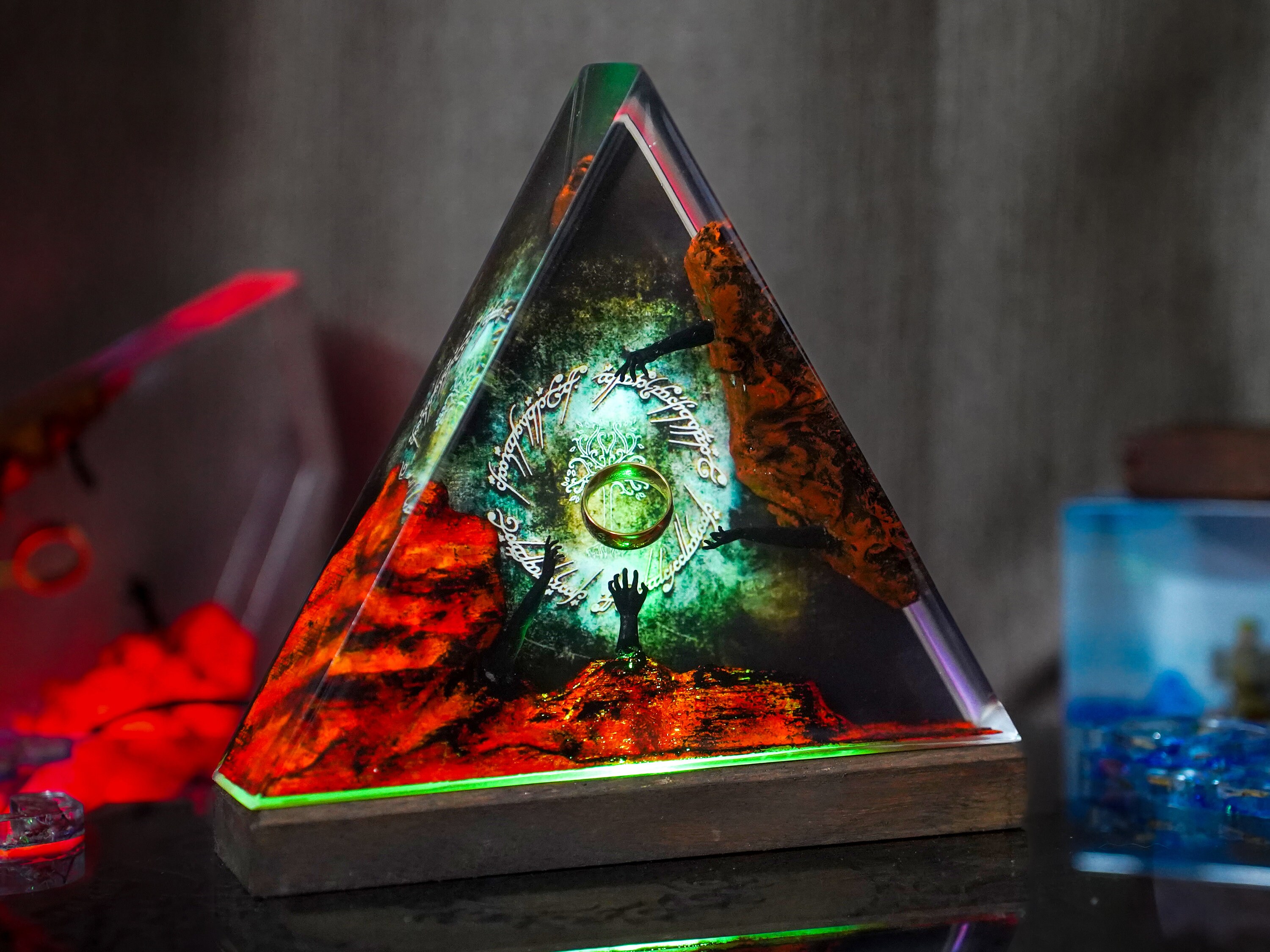 il_fullxfull.5897112562_cgij Custom rings of the dark lord resin art, Volcano Lava Decor for Living Space, valentine gift for him, sauron resin lamp