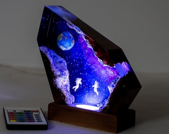 Space Astronaut Epoxy Lamp - Cosmic Wood Night Light | Personalized Gift for Him, Kids | Unique Housewarming & Christmas Present