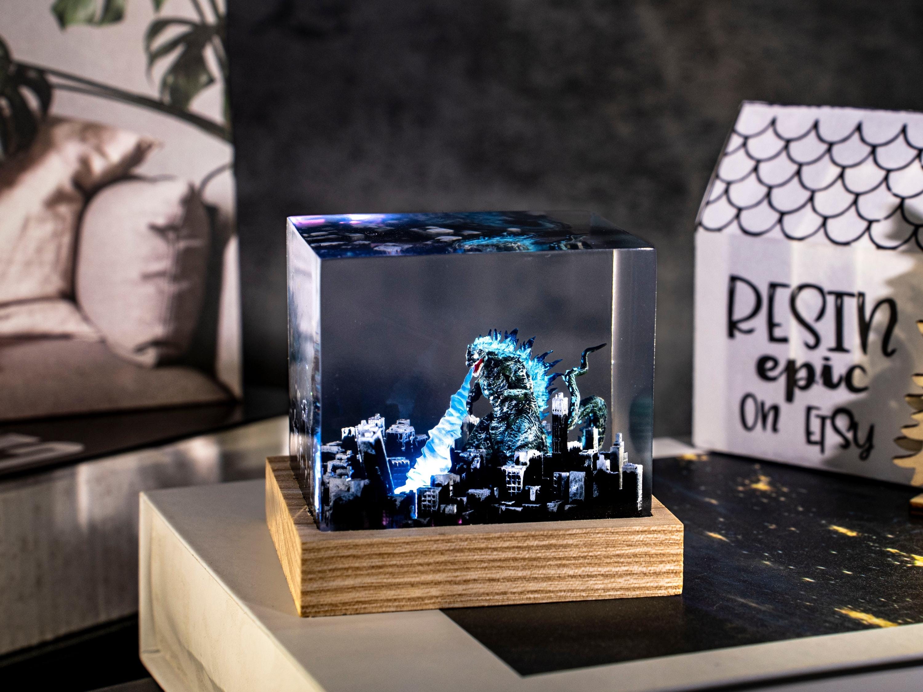 Diorama Monster resin epoxy lamp- diorama resin epoxy, handmade gifts, home decoration, gift for him