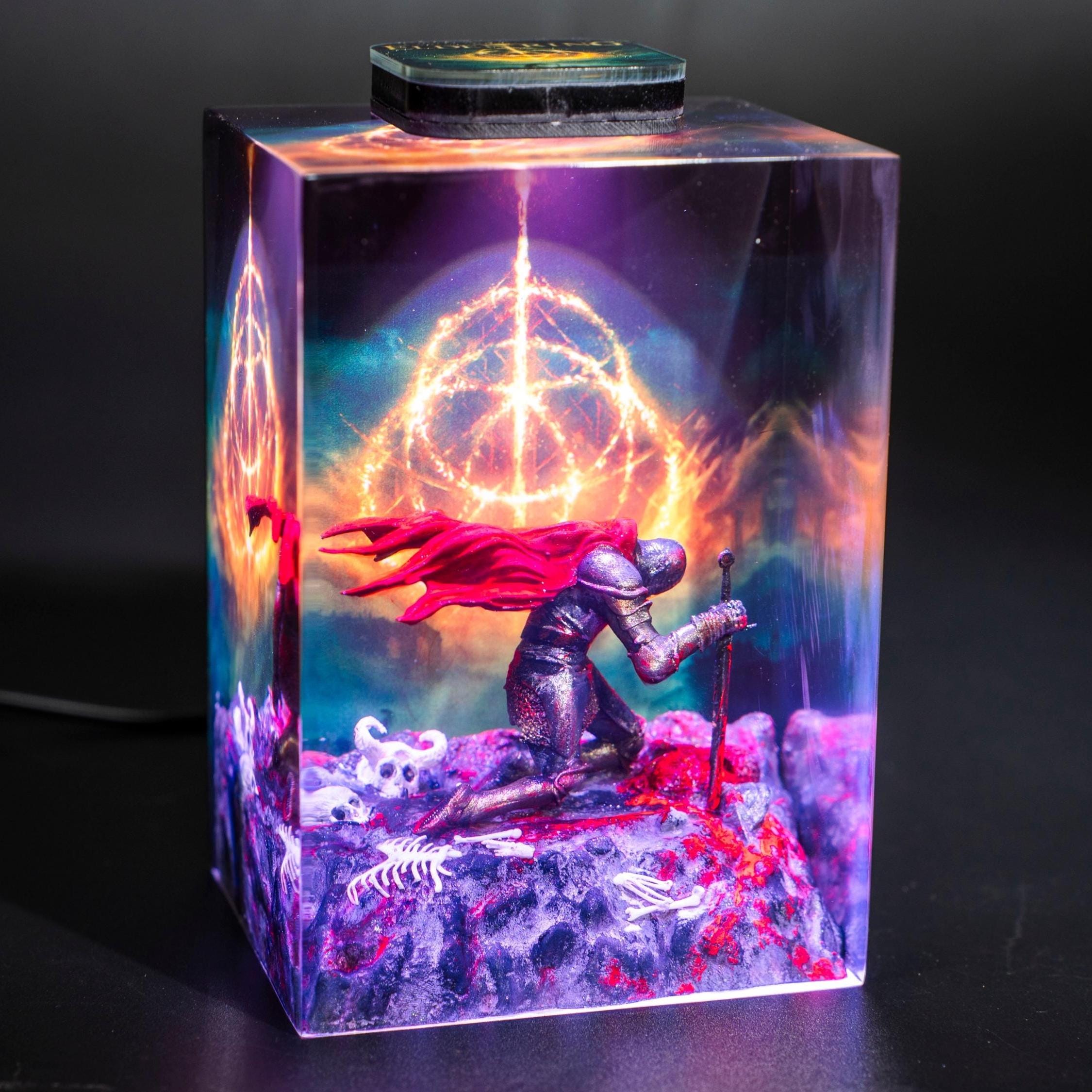Epic Warrior Resin Lamp – Handmade Diorama Night Light, Gaming Desk Decor, Fantasy LED Light Gift for Him, Epoxy Game Gifts