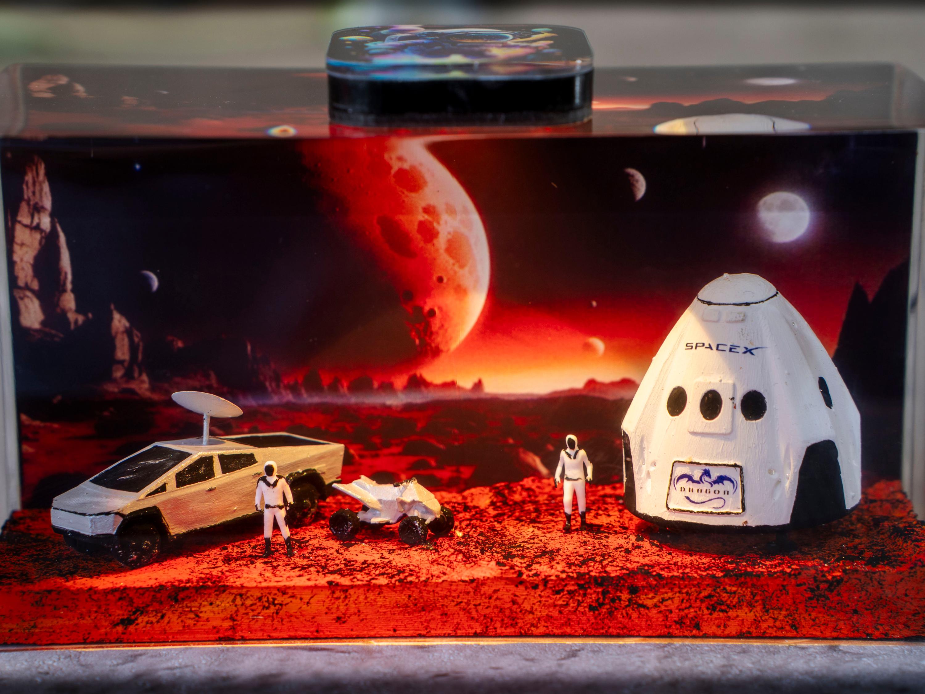 Space Shuttle Resin Lamp, NASA Shuttle Launch Light,– Cybertruck Diorama, Starlink Night Light, Futuristic Galaxy Decor Gift, Father's Day