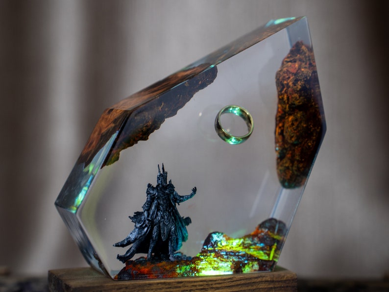 Lord of the Rings Resin Table Lamp - Sauron resin night light, Volcano Lava Decor for Living Space, Unique Gift for father, birthday gifts