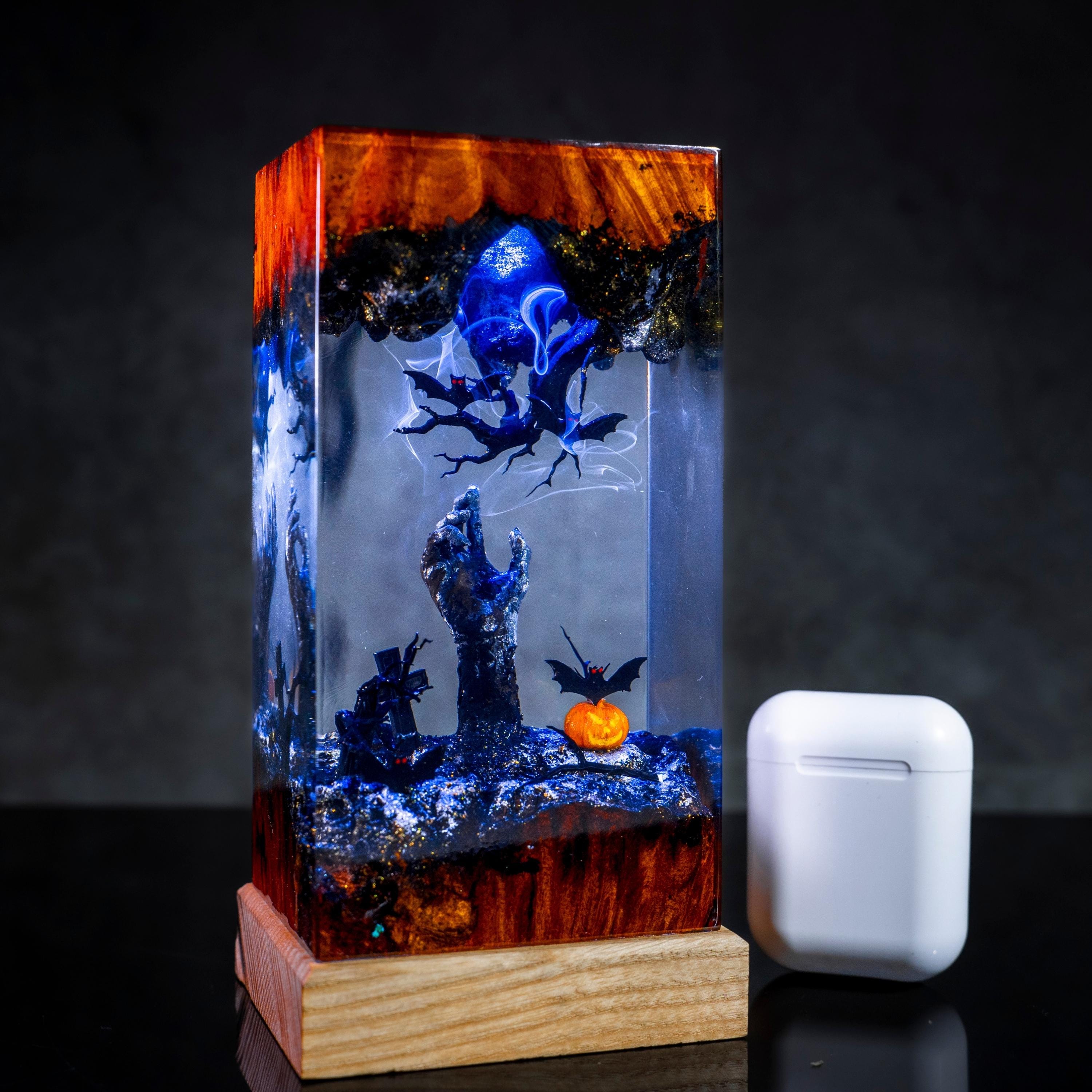 Halloween Resin Epoxy Night Lamp – Spooky Hand, Bats & Pumpkin Gothic Home Decor Light, Halloween light for decor