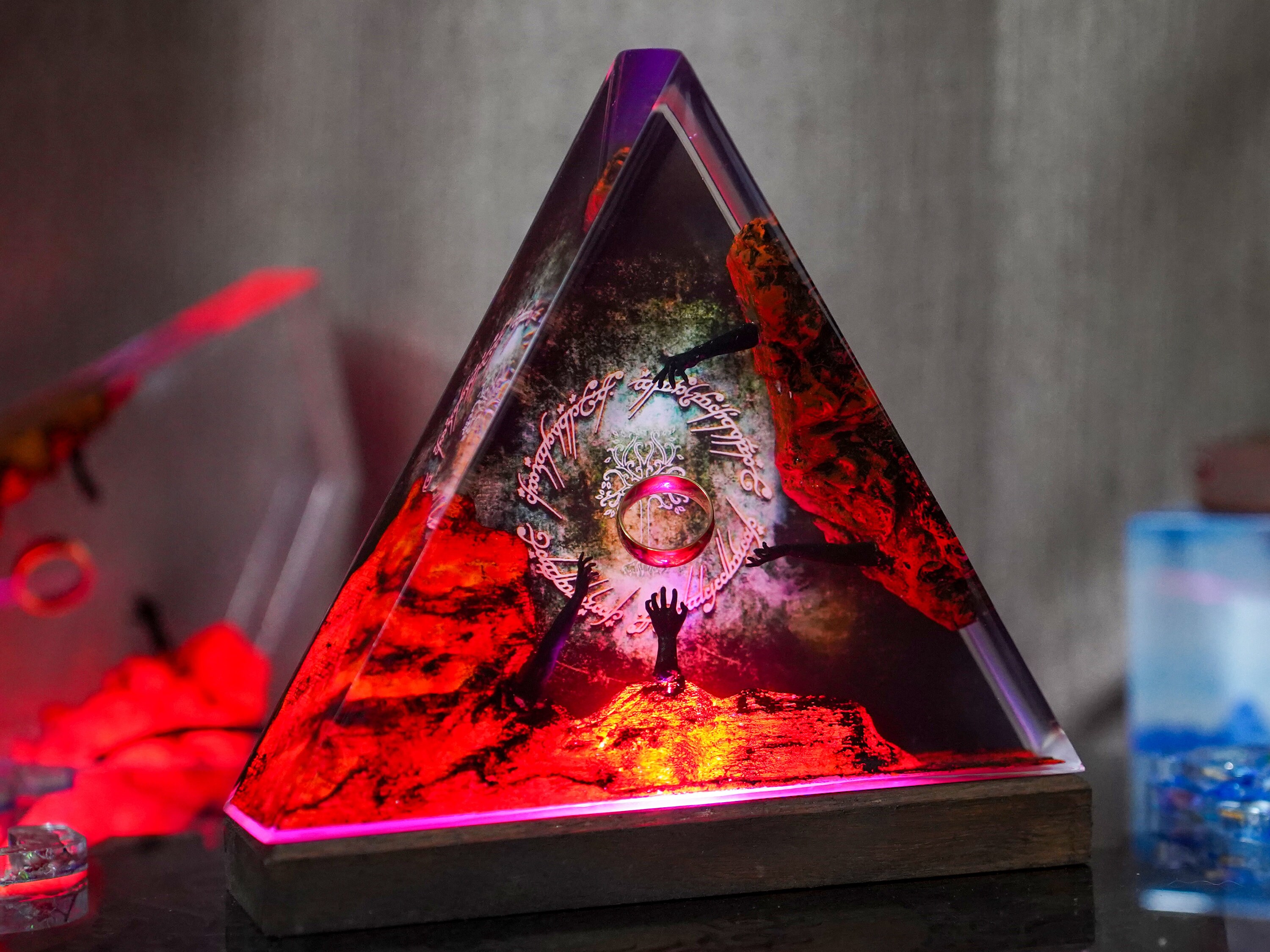 il_fullxfull.5911353998_fyns Diorama Ring of the dark lord resin lamp, Volcano Lava Decor, Birthday Gift for him, sauron resin lamp