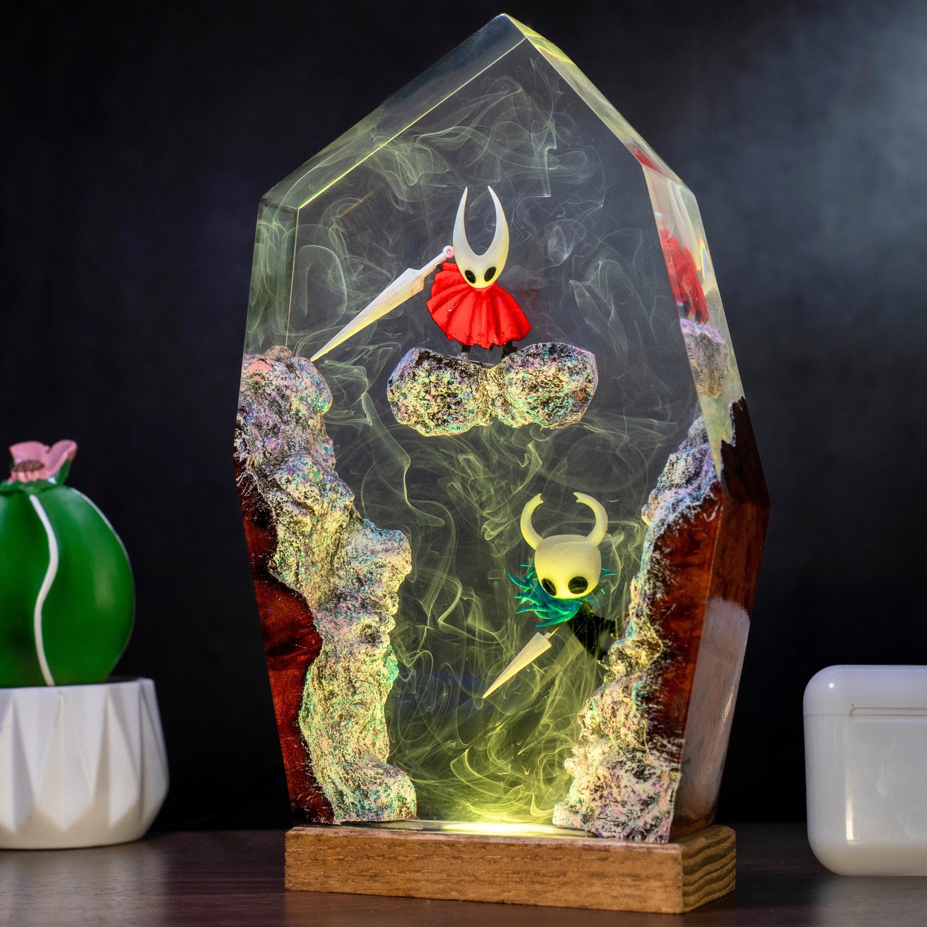 Knight and Hornet Hollow Knight Epoxy Lamp, Silksong Game Collectible, Custom Night Light, mother's day gifts