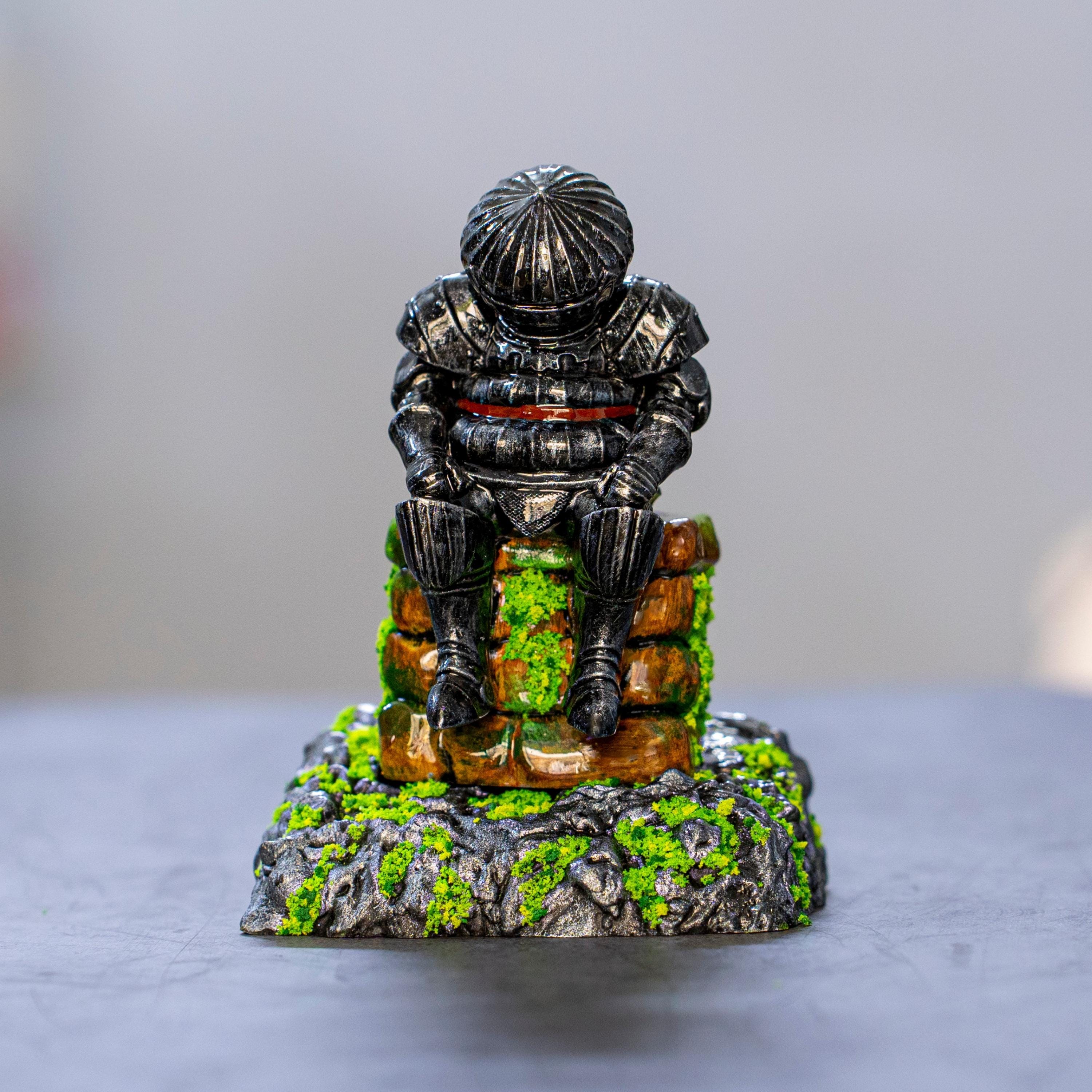 Dark Souls figure, Onion knight Statue, Siegmeyer of Catarina figure