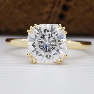 Three Claw Prong Set Solitaire Engagement Ring Cushion Cut Moissanite Ring Solitaire Cushion Diamond Ring Gifts For Wedding Anniversary