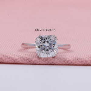 3.0 Carat Cushion Cut Solitaire Engagement ring Square Cushion Moissanite diamond Ring Three Claw Prong Setting 18k White Gold Wedding Ring