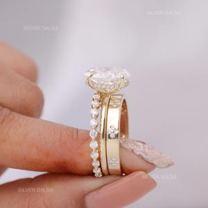 3KT Ovalschliff Moissanit Brautring Set Verlobungsring Set Drei Ring Set Jubiläumsgeschenk 18KT Solid Gold Passende Band Set Hochzeitsgeschenke