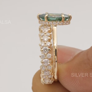 Bague de fiançailles en moissanite verte taille marquise, ensemble de mariage avec halo caché et alliance sertie de pierres, bague de promesse en or jaune pour femme