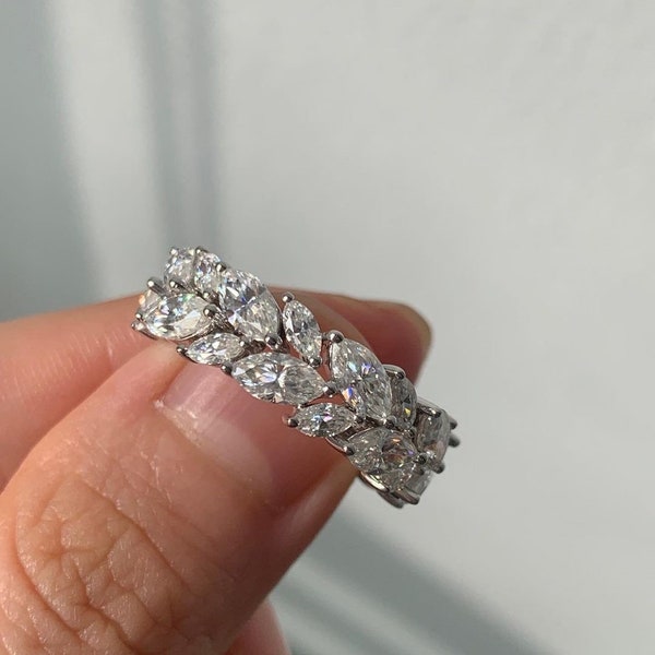 Doppelte Linie Marquise Schliff farbloser Moissanite Ehering, 3/4 Eternity Band, Stapelring, Jahrestag Bandring, Brautring