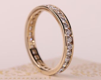 Kanalset Moissanit Evighetsband: Rund slipning, Art Deco-stil