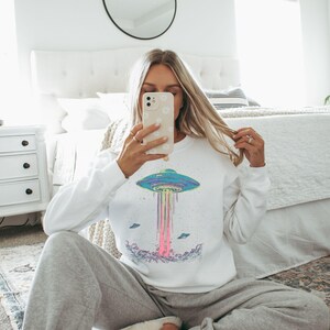 UFO| Vintage Retro Graphic Alien Sweatshirt| Supernatural Shirt| Alien Lover Gift| Alien Abduction| Paranormal Oversized Sweatshirt image 5