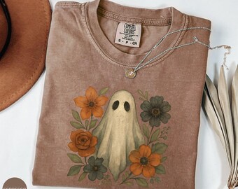 Comfort Colors® Cute Ghost T-Shirt| Cute Floral Ghost Tee| Retro Halloween Shirt| Cottagecore Spooky Fall T-Shirt| Vintage Distressed Ghost