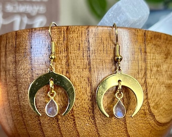 Labradorite Crystal Gold Crescent Moon Earrings, Labradorite Jewelry, Handcrafted, Labradorite Earrings, Celestial Jewelry, Crystal Earrings
