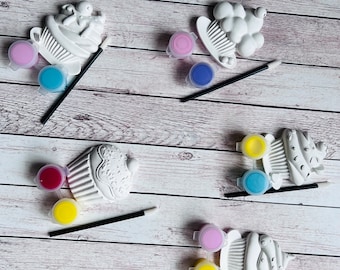 Paint your own plaster of Paris Cupcake inspired - Activity set - Childrens Gifts - Gift - Painting - Party favour - character gift