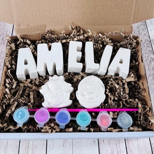 Paint your own name craft box with Mario - Activity set - Children&#39;s Gifts - Gifts - Painting - Paintable - Personalised - Lettbox gift
