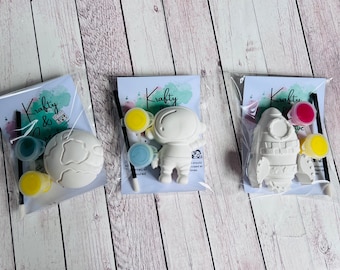 Paint your own plaster of Paris Space theme - Rocket - astronaut - Activity set - Childrens Gifts - Gift - Painting - Party favour - decor