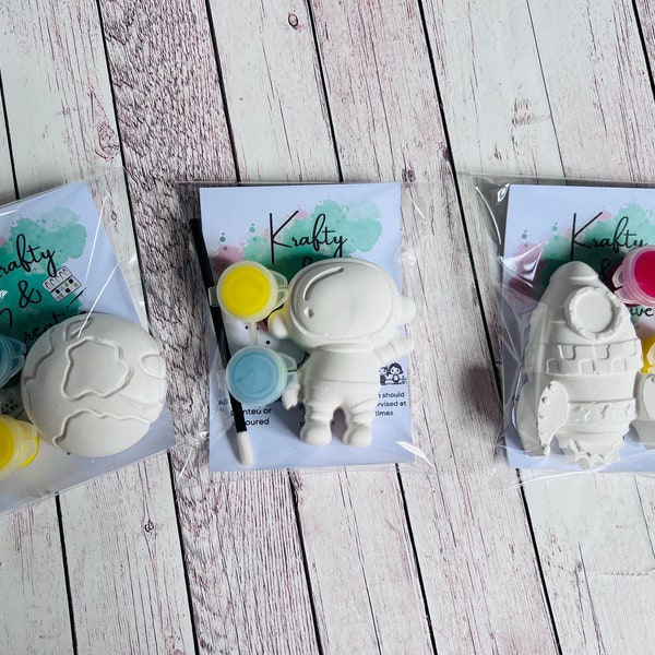 Paint your own plaster of Paris Space theme - Rocket - astronaut - Activity set - Childrens Gifts - Gift - Painting - Party favour - decor