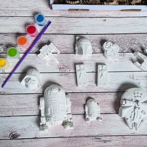 Star Wars inspired plaster of paris craft box  - Activity set - Room decoration - Childrens Gifts - Gifts - Paintable - Painting